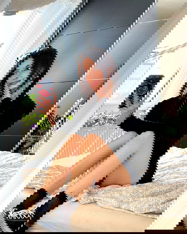 cata.leyah image ~ Altpins