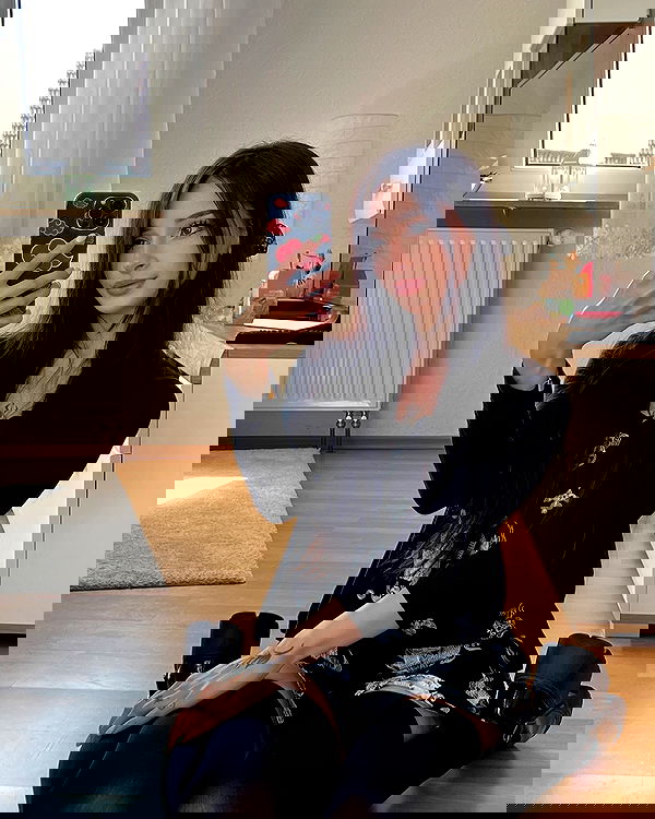 cata.leyah image ~ Altpins