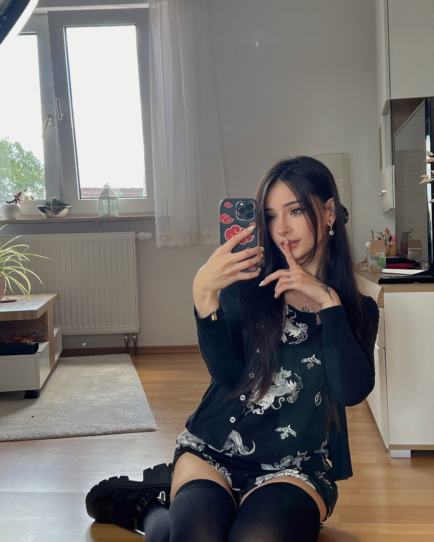 cata.leyah instagram image archive image