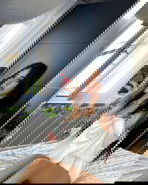 cata.leyah image ~ Altpins