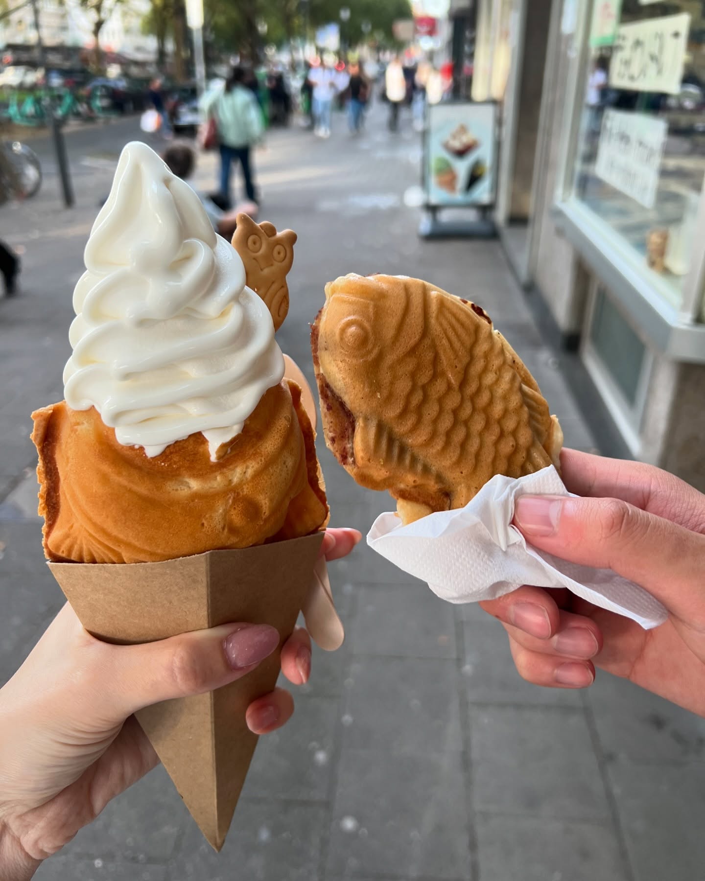 cata.leyah instagram image archive image