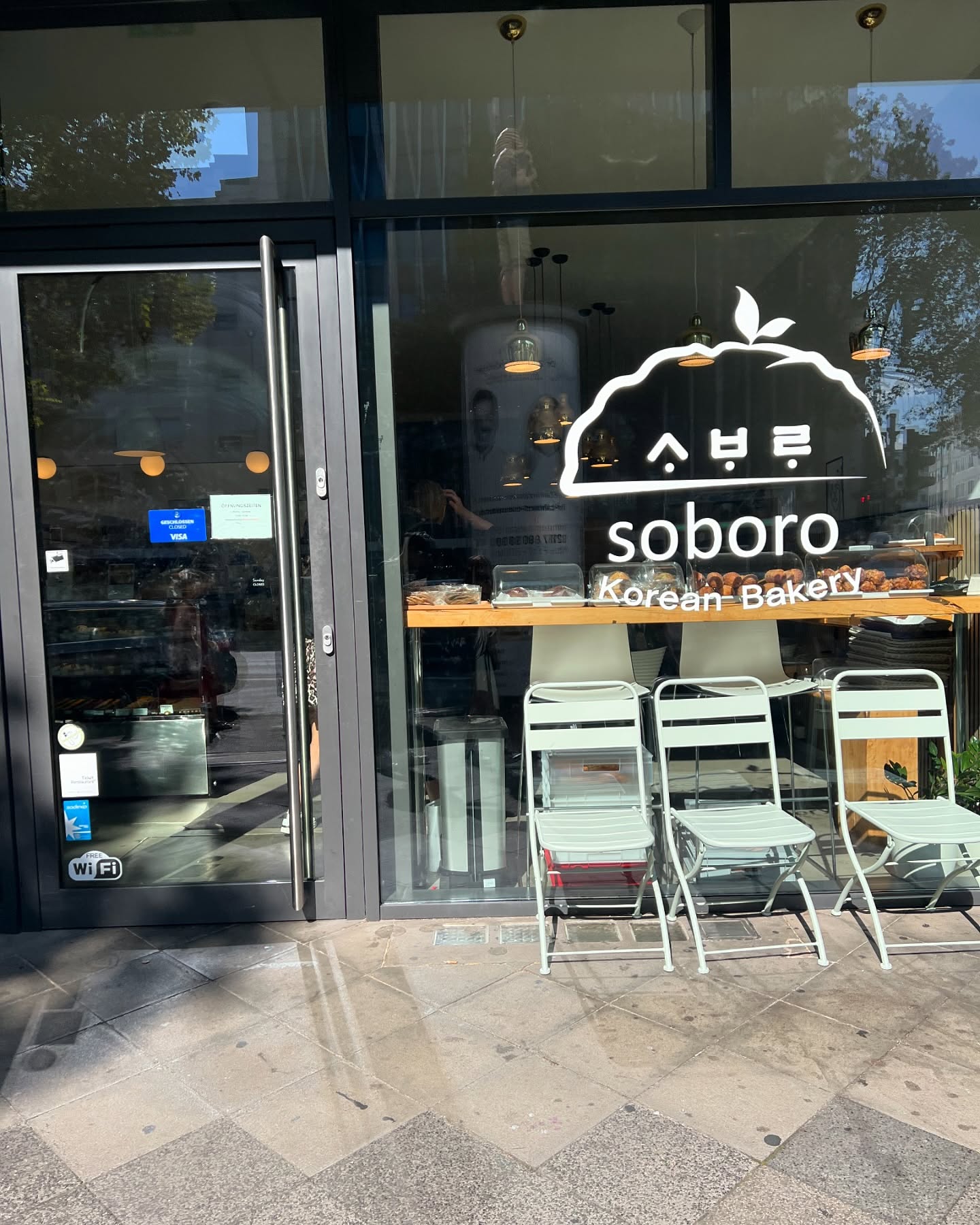 cata.leyah instagram image archive image