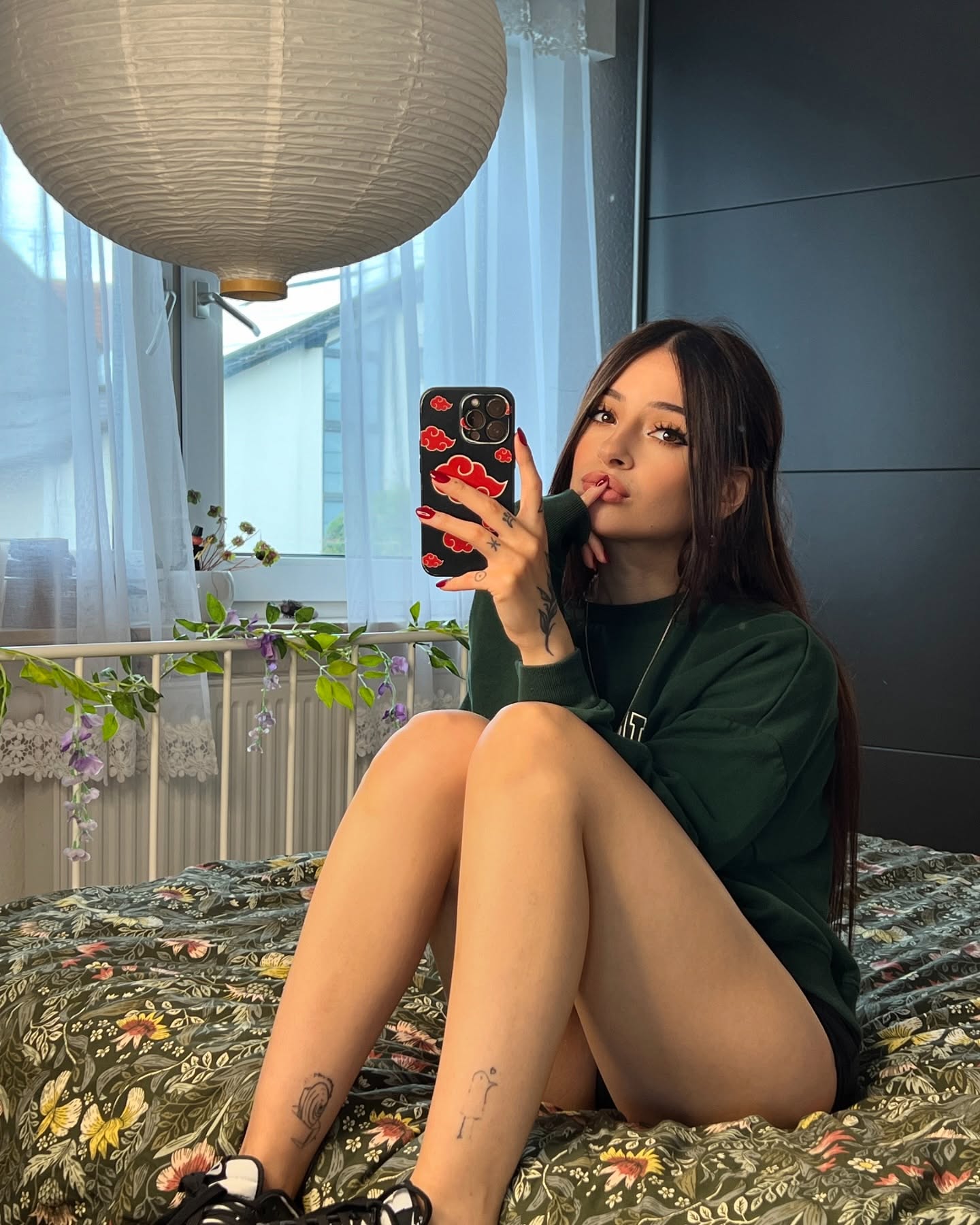 cata.leyah instagram image archive image