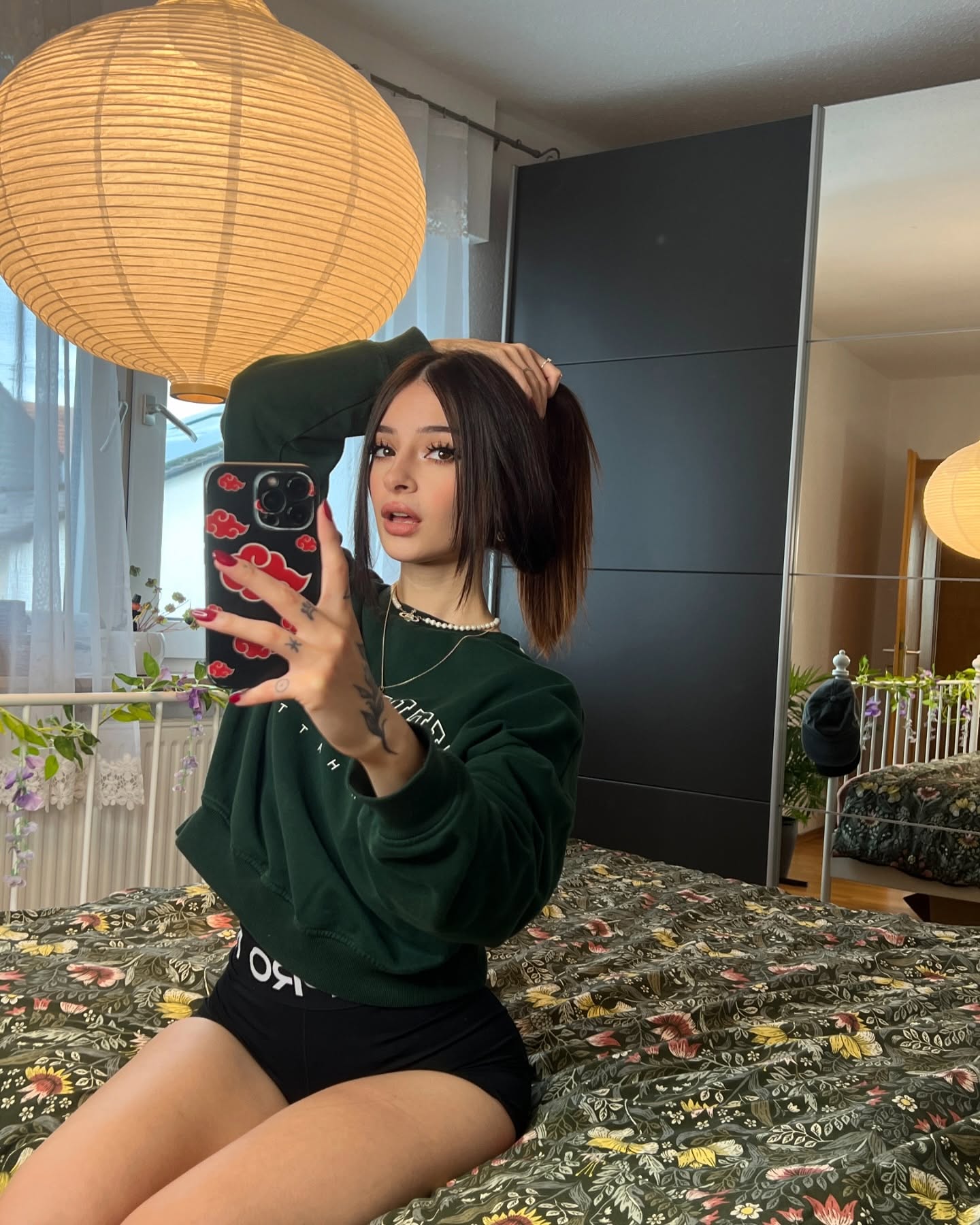 cata.leyah instagram image archive image