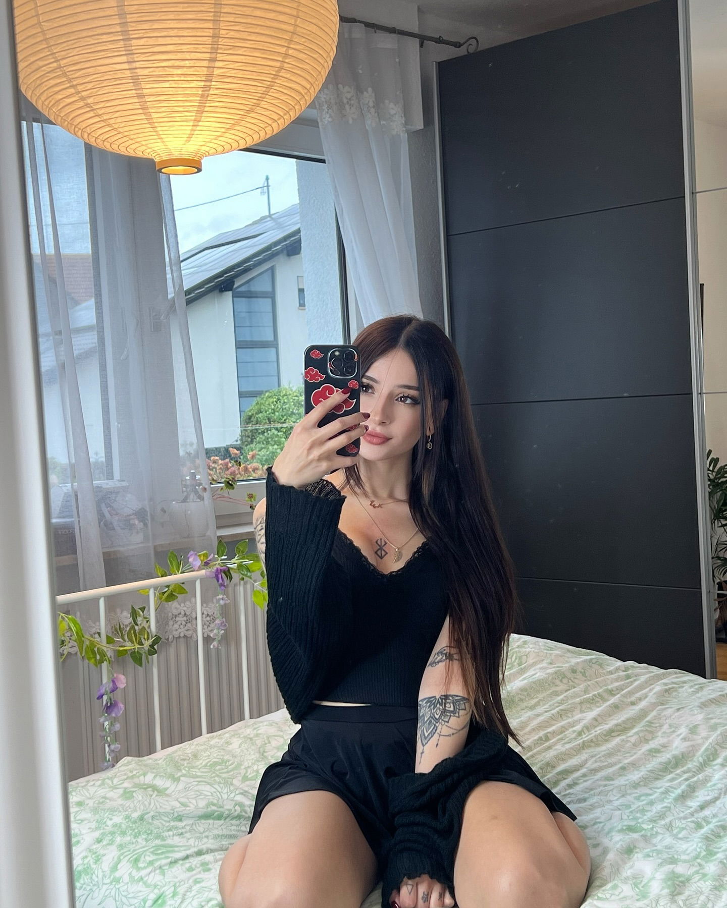 cata.leyah instagram image archive image