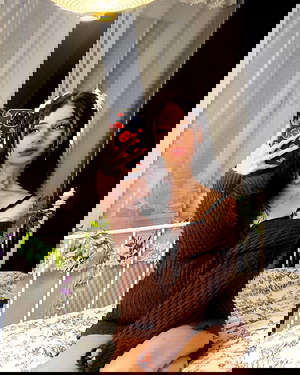 cata.leyah image ~ Altpins