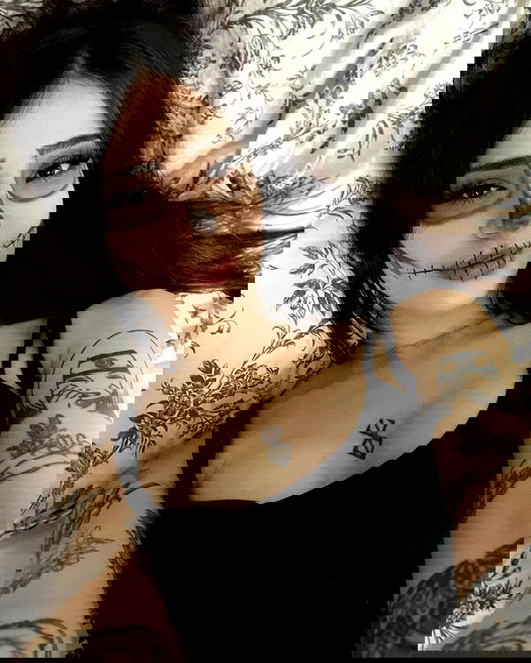 cata.leyah image ~ Altpins