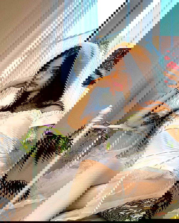 cata.leyah image ~ Altpins