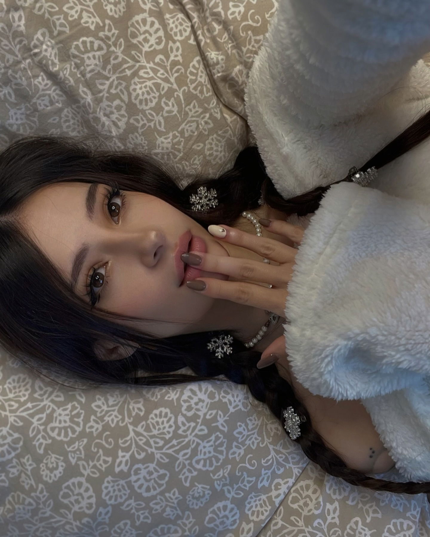 cata.leyah instagram image archive image