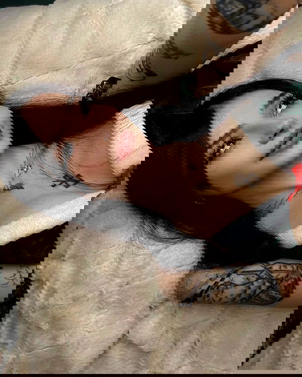 cata.leyah image ~ Altpins