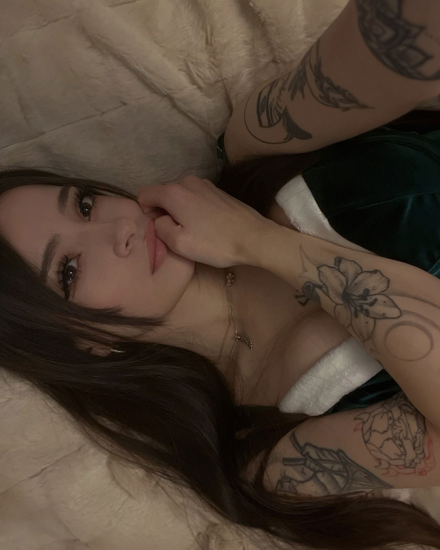 cata.leyah instagram image archive image