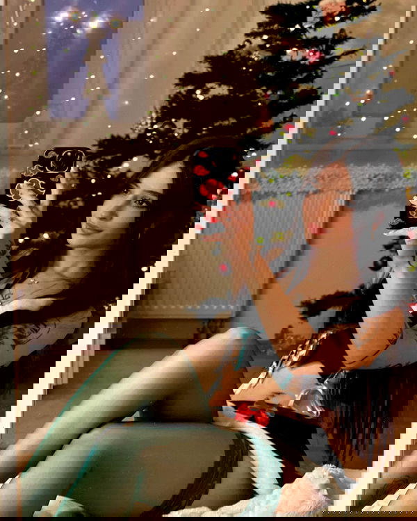 cata.leyah image ~ Altpins