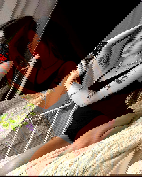 cata.leyah image ~ Altpins