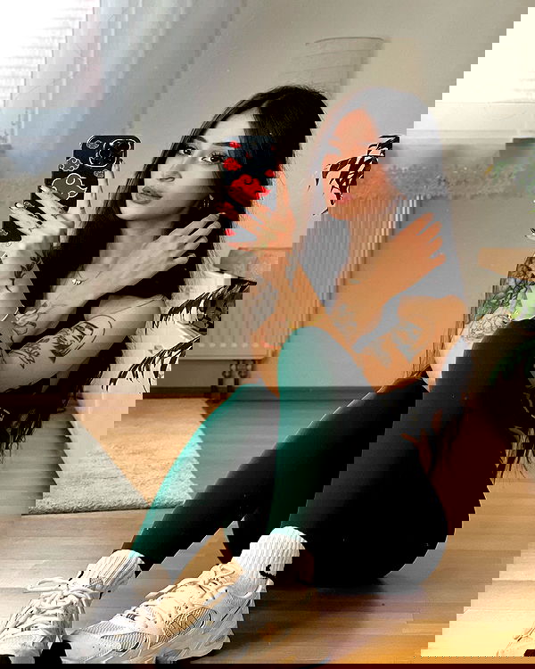 cata.leyah image ~ Altpins