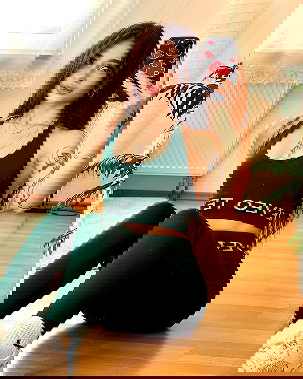 cata.leyah image ~ Altpins