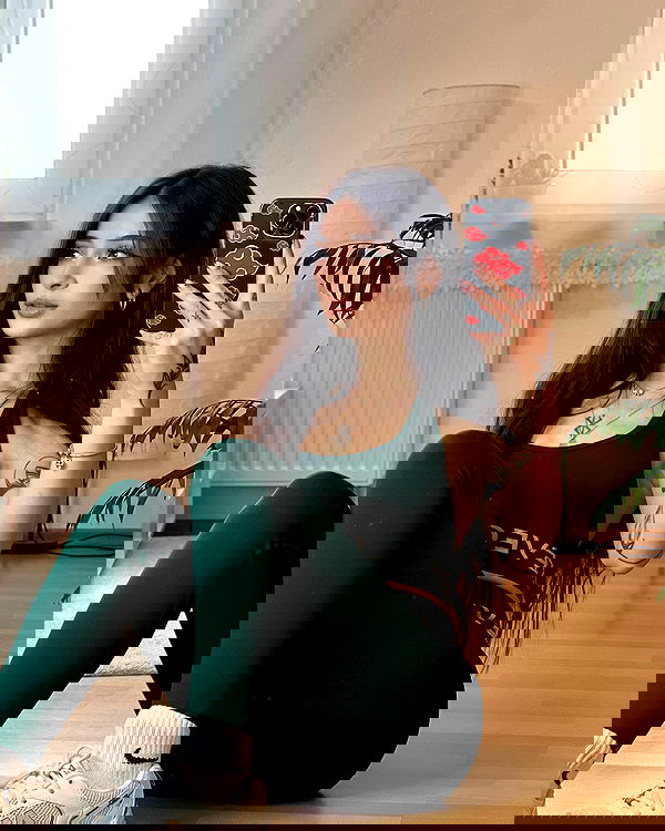 cata.leyah image ~ Altpins