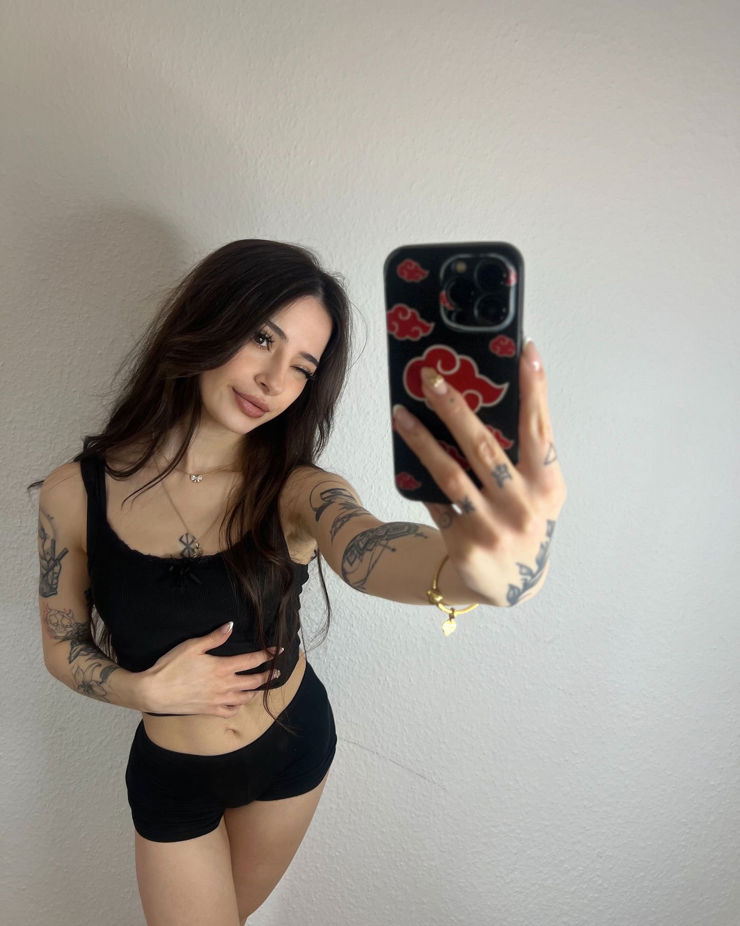 cata.leyah instagram image archive image