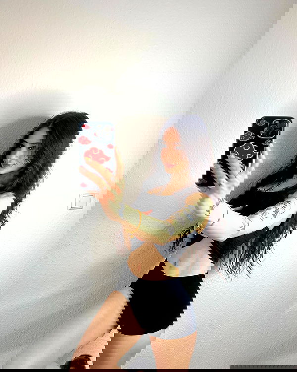 cata.leyah image ~ Altpins