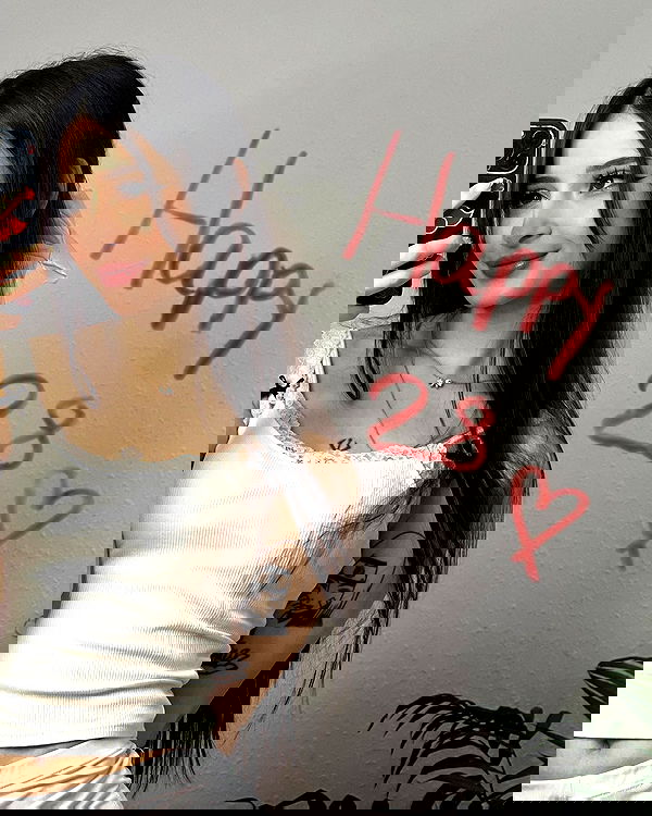 cata.leyah image ~ Altpins