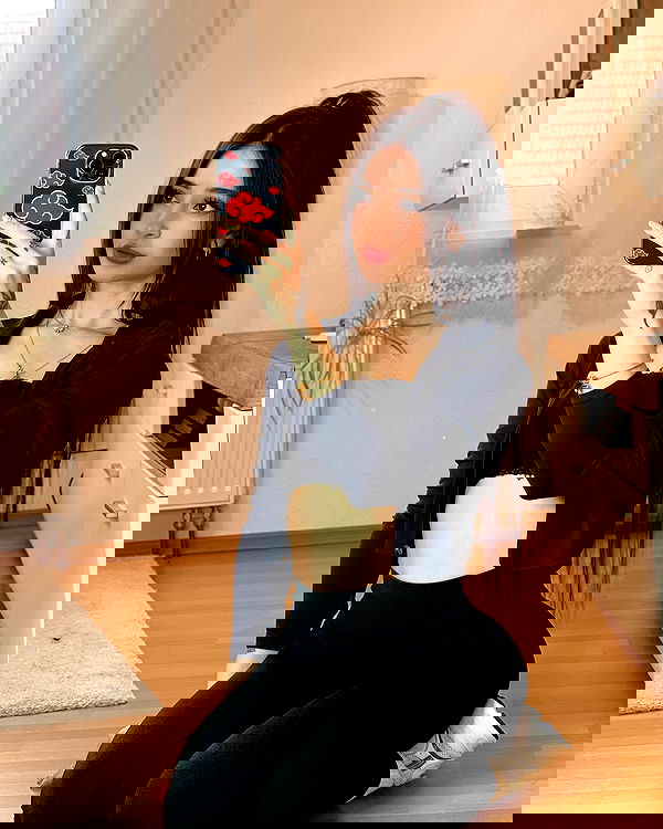 cata.leyah image ~ Altpins