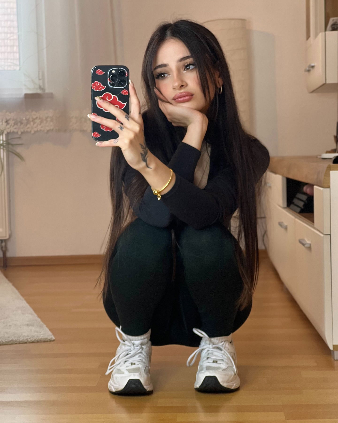 cata.leyah instagram image archive image