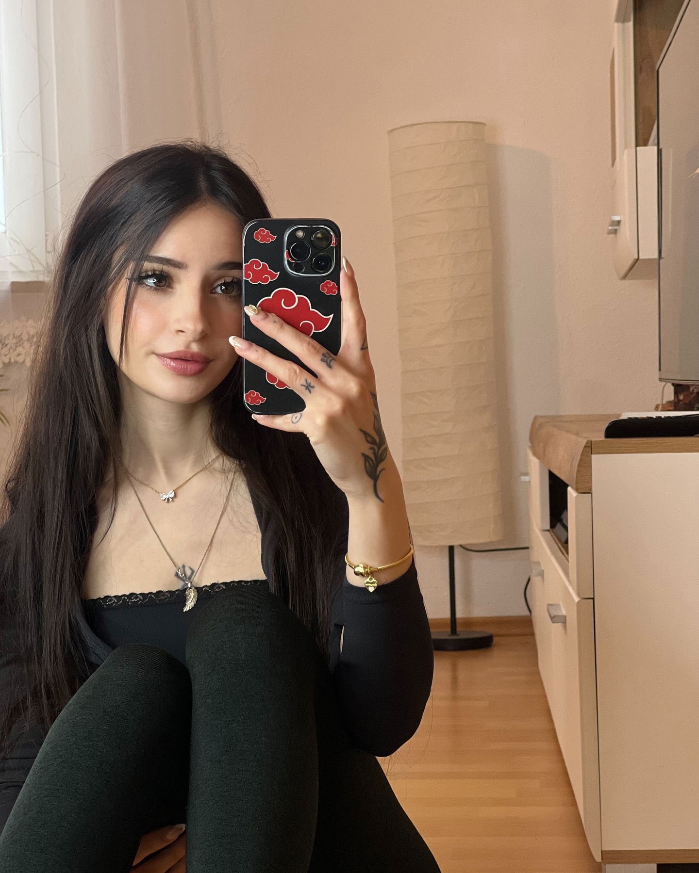 cata.leyah instagram image archive image