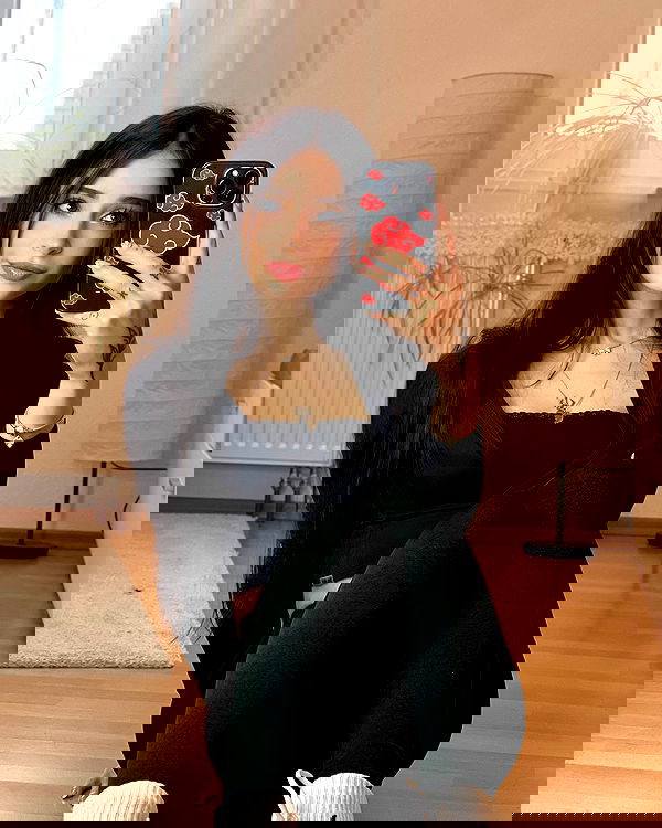 cata.leyah image ~ Altpins