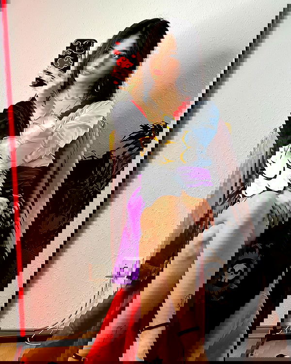 cata.leyah image ~ Altpins