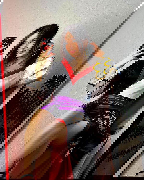 cata.leyah image ~ Altpins