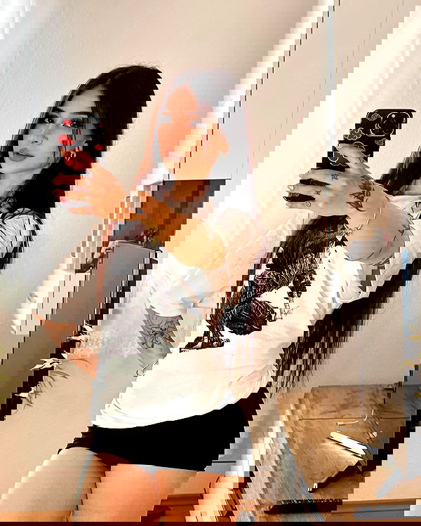 cata.leyah image ~ Altpins