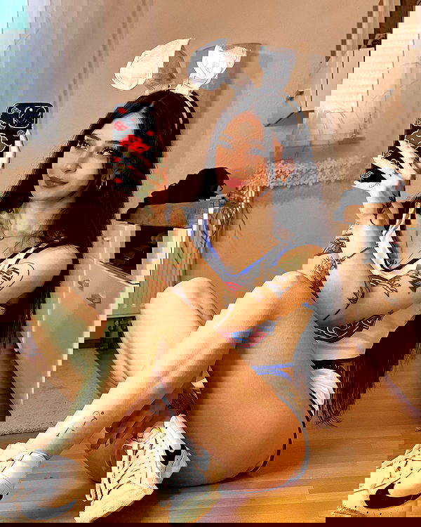 cata.leyah image ~ Altpins