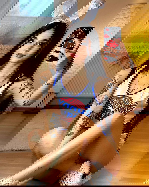 cata.leyah image ~ Altpins