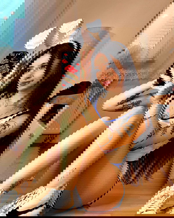 cata.leyah image ~ Altpins