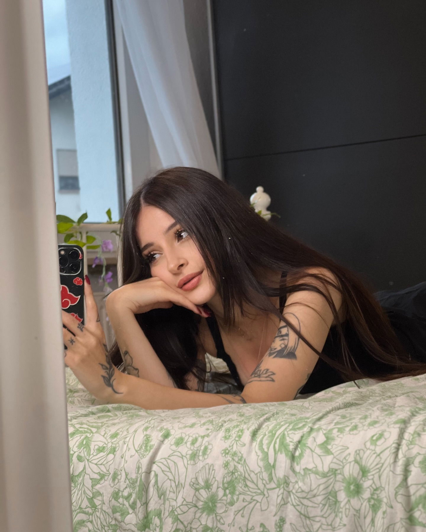 cata.leyah instagram image archive image