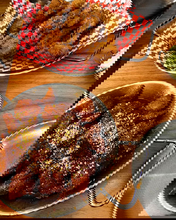 cata.leyah image ~ Altpins