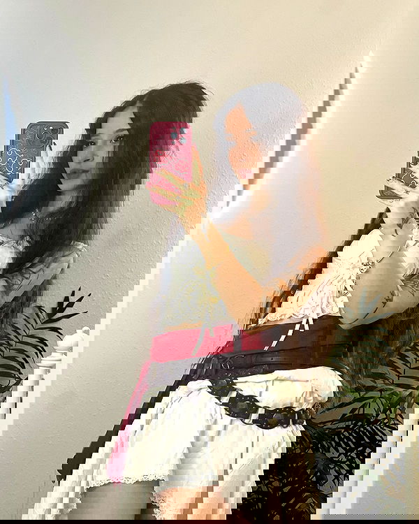 cata.leyah image ~ Altpins