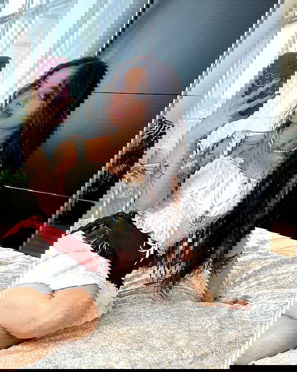 cata.leyah image ~ Altpins