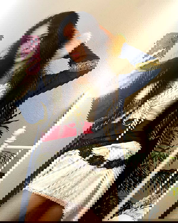 cata.leyah image ~ Altpins