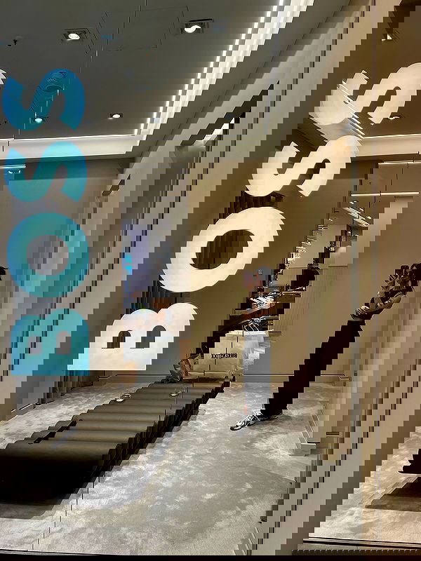 cata.leyah image ~ Altpins