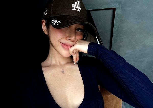 celineharu instagram image archive image