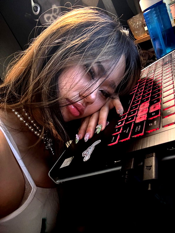 cellow111 instagram image archive image