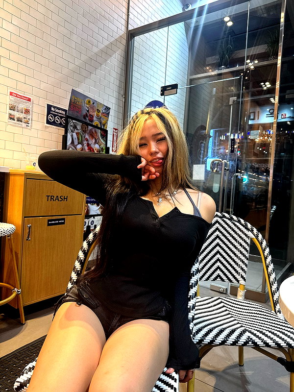 cellow111 instagram image archive image