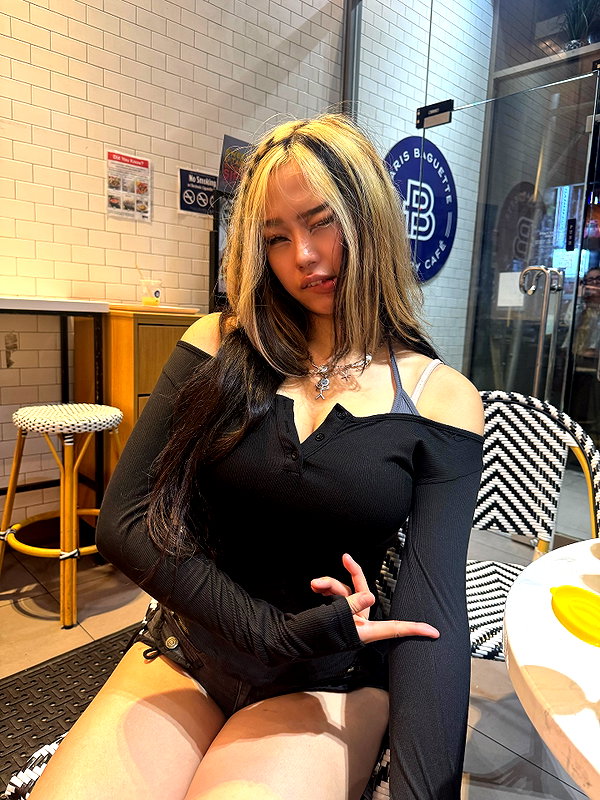 cellow111 instagram image archive image