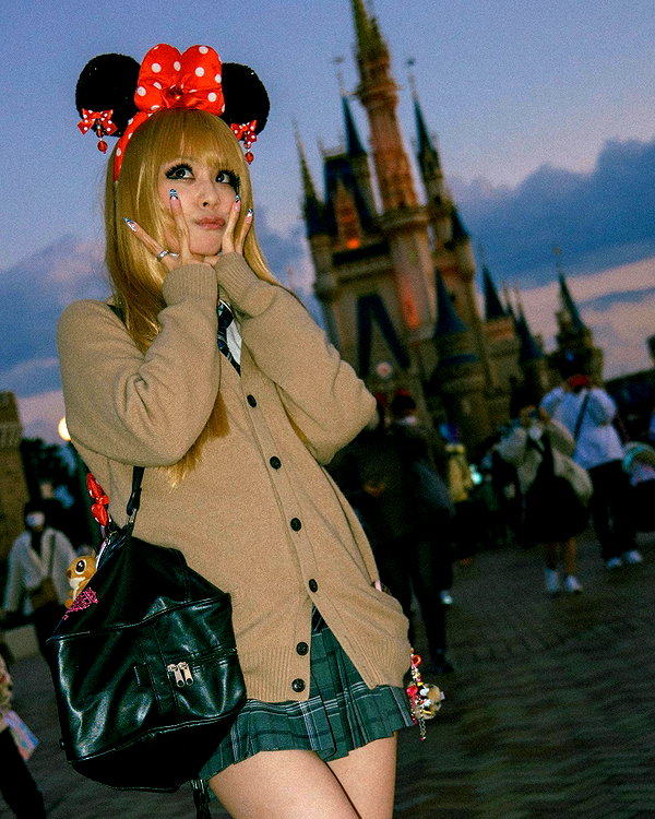 chanrio.u_u instagram image archive image