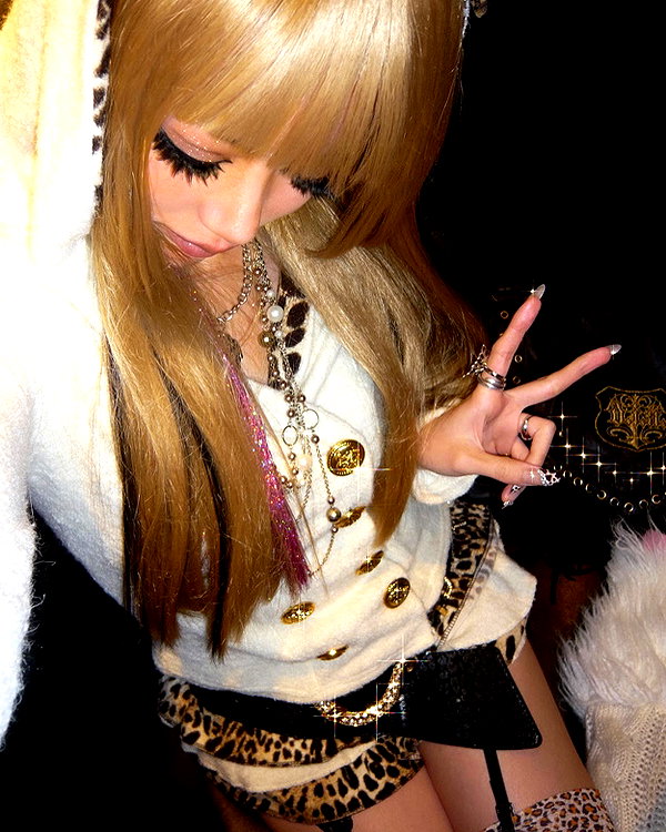 chanrio.u_u instagram image archive image