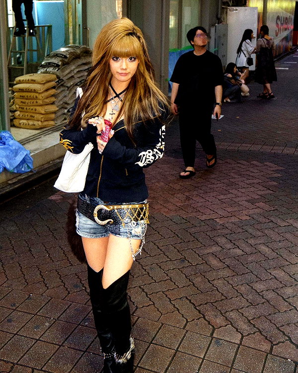 chanrio.u_u instagram image archive image