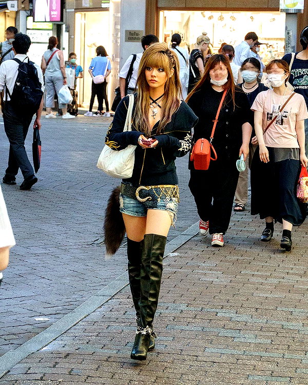 chanrio.u_u instagram image archive image