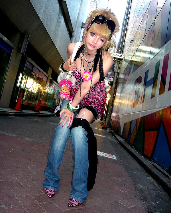 chanrio.u_u instagram image archive image