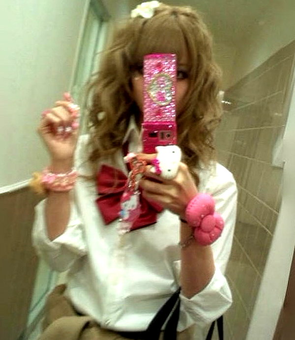 chanrio.u_u instagram image archive image