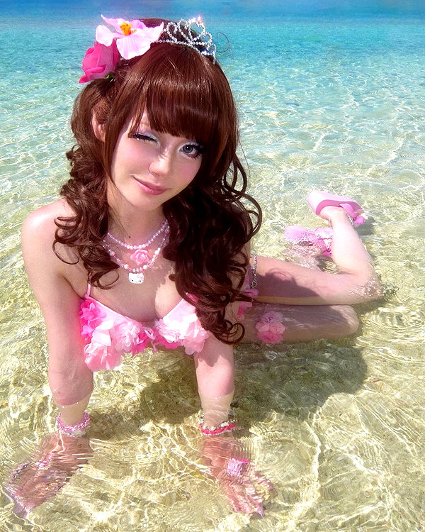 chanrio.u_u instagram image archive image